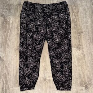 Victoria's Secret Black Floral Leggings